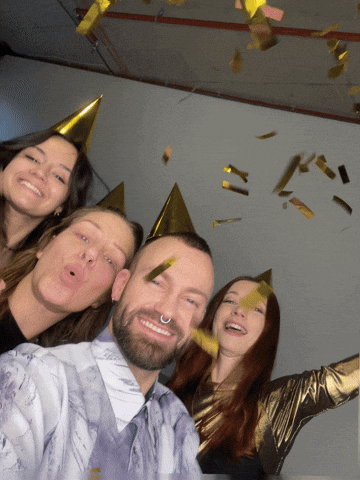 Party Celebrate GIF by Skrz.cz