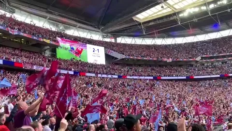 Premier League Singing GIF by Storyful