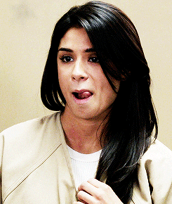 Oitnb Maritza GIFs - Find &amp; Share on GIPHY