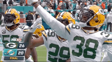 Green Bay Packers Kiss GIF by NFL