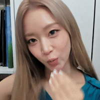 Stayc GIF