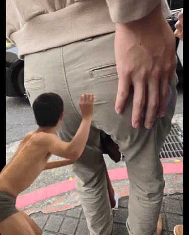Keno Gau GIF