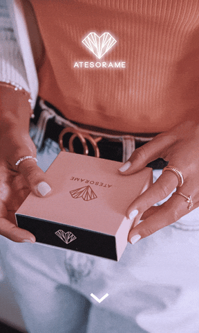 Atesorame GIF