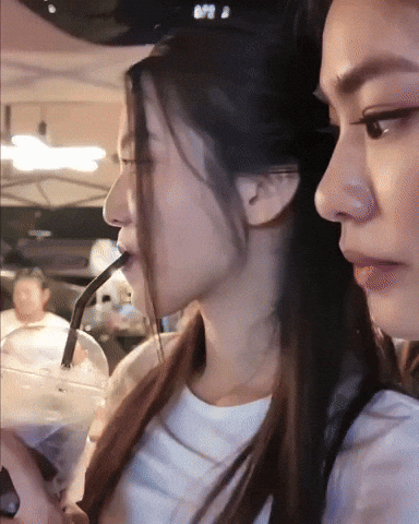 Bonniepattraphus GIF