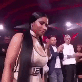 giphy.gif?cid=4d1e4f2923bd6dadc25dfa8ef5
