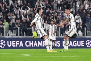 Di Maria Hug GIF by JuventusFC
