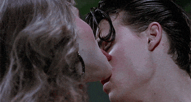 Featured image of post Lip Kiss Gifs / Free kissing lips animated gifs to download.