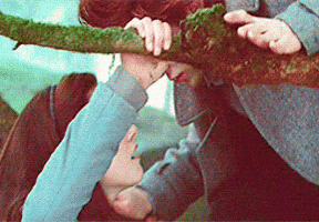 Edward And Bella GIFs - Get the best GIF on GIPHY
