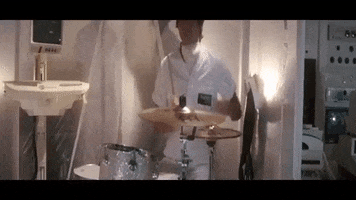 200.gif?cid=fc005b08fc3ee64f098bf0275b0ab7685d02c1476d592e8e&rid=200.gif&ct=g