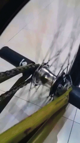 MÜLLER BMX GIF