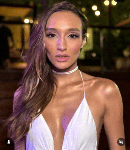 Nicole Guedes GIF