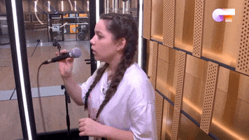 200.gif?cid=fc005b08cca4f696c7001d515f2f95dc484521510110a818&rid=200.gif&ct=g