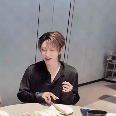 Xuminghao GIF