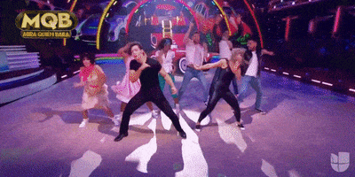 mira quien baila mqb GIF by Univision Entretenimiento