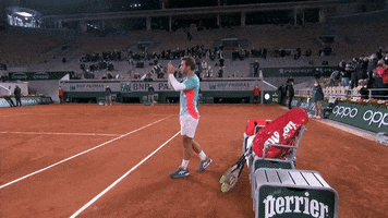 200.gif?cid=fc005b08df881c168891601475dc1c4957cd5c77e702e67a&rid=200.gif&ct=g