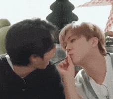 Skz Kiss GIF