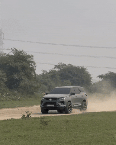 Fortuner GIF