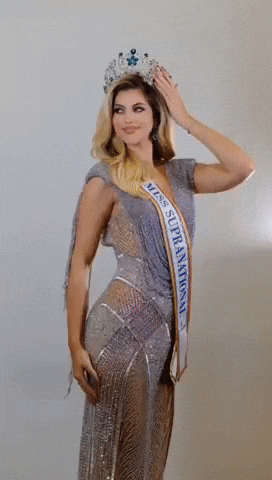 Eduarda Braum GIF