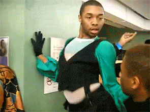 giphy.gif?cid=4d1e4f29e370c796ebb64c7ee5