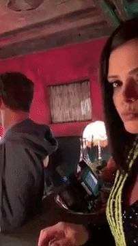 giphy.gif?cid=8fc3c8975d402d923772506749