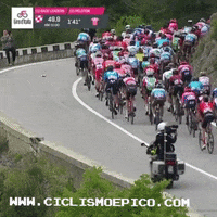 giro de italia cycling GIF by ciclismoepico