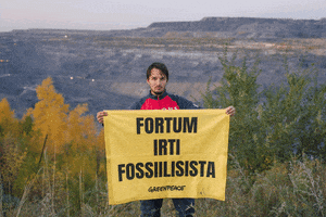 greenpeacesuomi greenpeace coal fortum ilmastokriisi GIF