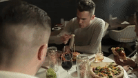 Piza-y-amigos GIFs - Get the best GIF on GIPHY