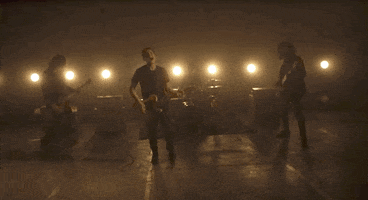 200.gif?cid=fc005b0899989bd2ce719cc539bceb3fac94246eb5eaf5bb&rid=200.gif&ct=g