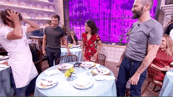 200.gif?cid=fc005b080a5cb55b6bc3984fbbf22f04dbad8ee608f48782&rid=200.gif&ct=g