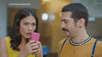 teléfono mediaset erkenci kus puede yaman movil GIF