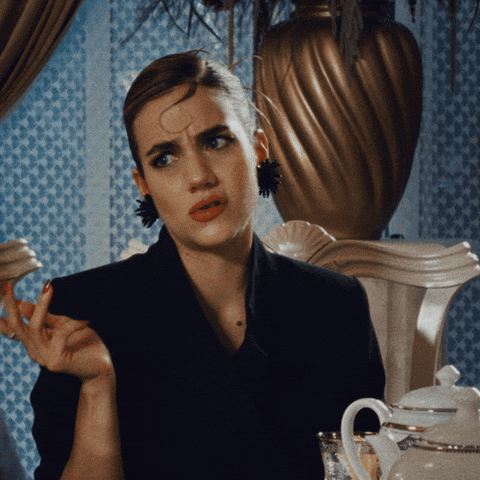 Apple Telenovela GIF by Nido de Villanas