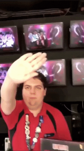 giphy.gif?cid=5e214886b9bc4496d94ce5ee08