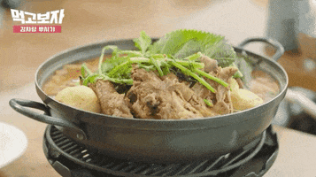 200.gif?cid=fc005b08ff759c72d41c3668fe26d5fbf9fb3176a0c8e321&rid=200.gif&ct=g