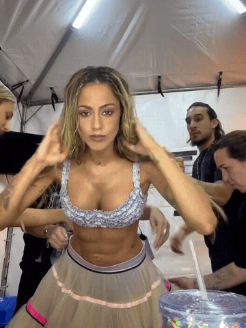 Tini Stoessel GIF