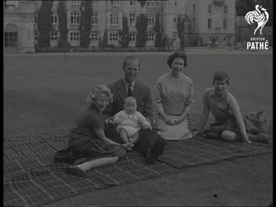 queen elizabeth GIF