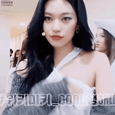 Idol Kim Doyeon GIF