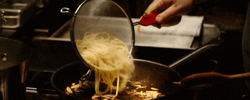 cocinar pasta en la sarten