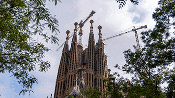 Sagrada Familia GIFs - Get the best GIF on GIPHY