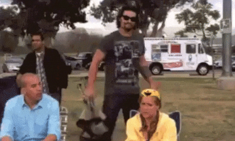 https://media0.giphy.com/media/SxbwjwA6qTzGw/giphy.gif?cid=8fc3c8975d4540665a6c584359aaa940&rid=giphy.gif