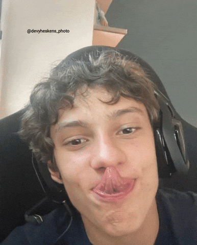 Mercedes Antonelli GIF