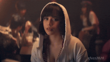 Hoodie Dominique GIF