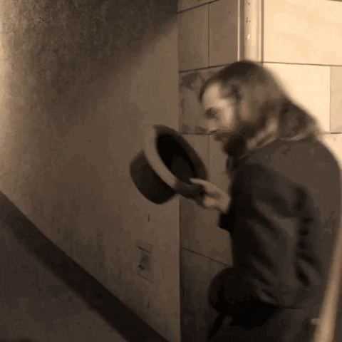 TheRealMaryKingsClose bye hat leaving ciao GIF