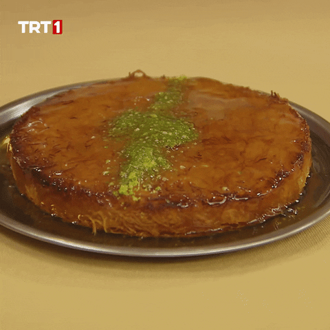 Hungry Dinner GIF by TRT