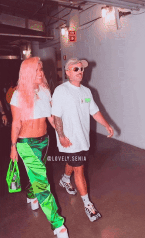 Karolg Ferxoo Feid Karolgyfeid GIF