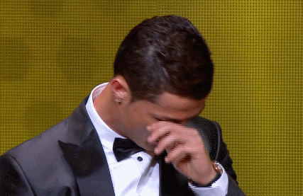 Pueden los auténticos hombres llorar