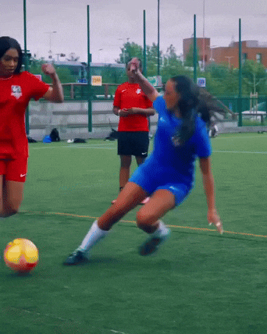 England Lavelle GIF