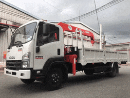 Xe Isuzu Frr90Ne4 Euro Iv Gắn Cẩu GIF