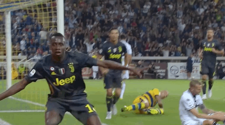 Blaise Matuidi Juve Gif By Juventusfc Find Share On Giphy