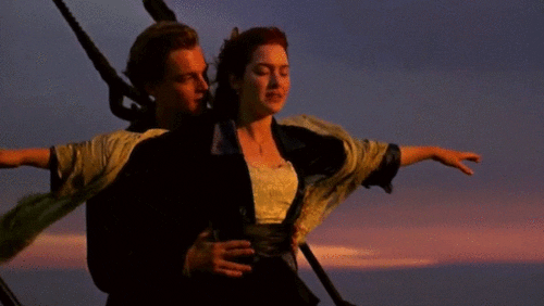 Titanic o maior filme de todos os tempos, quem discorda é maluco hahahah...