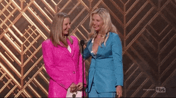 Lisa Kudrow Romy And Michelle GIF by SAG Awards